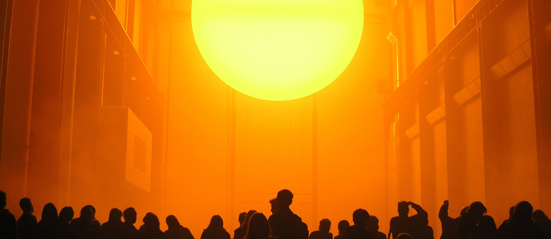 enLIGHTment - Olafur Eliasson´s “The Weather Project (2003)”